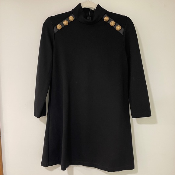 Tuckernuck Dresses & Skirts - Tuckernuck Gold Button Mock Neck Dress Womens Small Black Mini Shift | Preppy